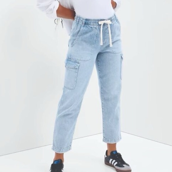 Gap Denim Easy Cargo Jean Medium - Picture 1 of 11